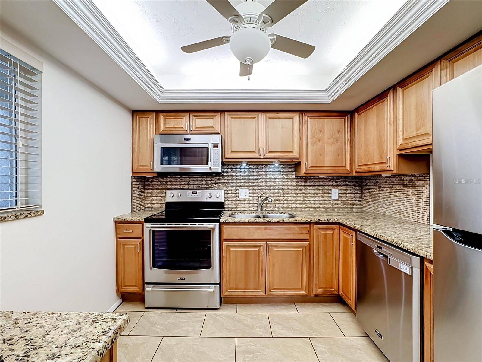 1520 GLEN OAKS DR E #248, Sarasota, FL 34232