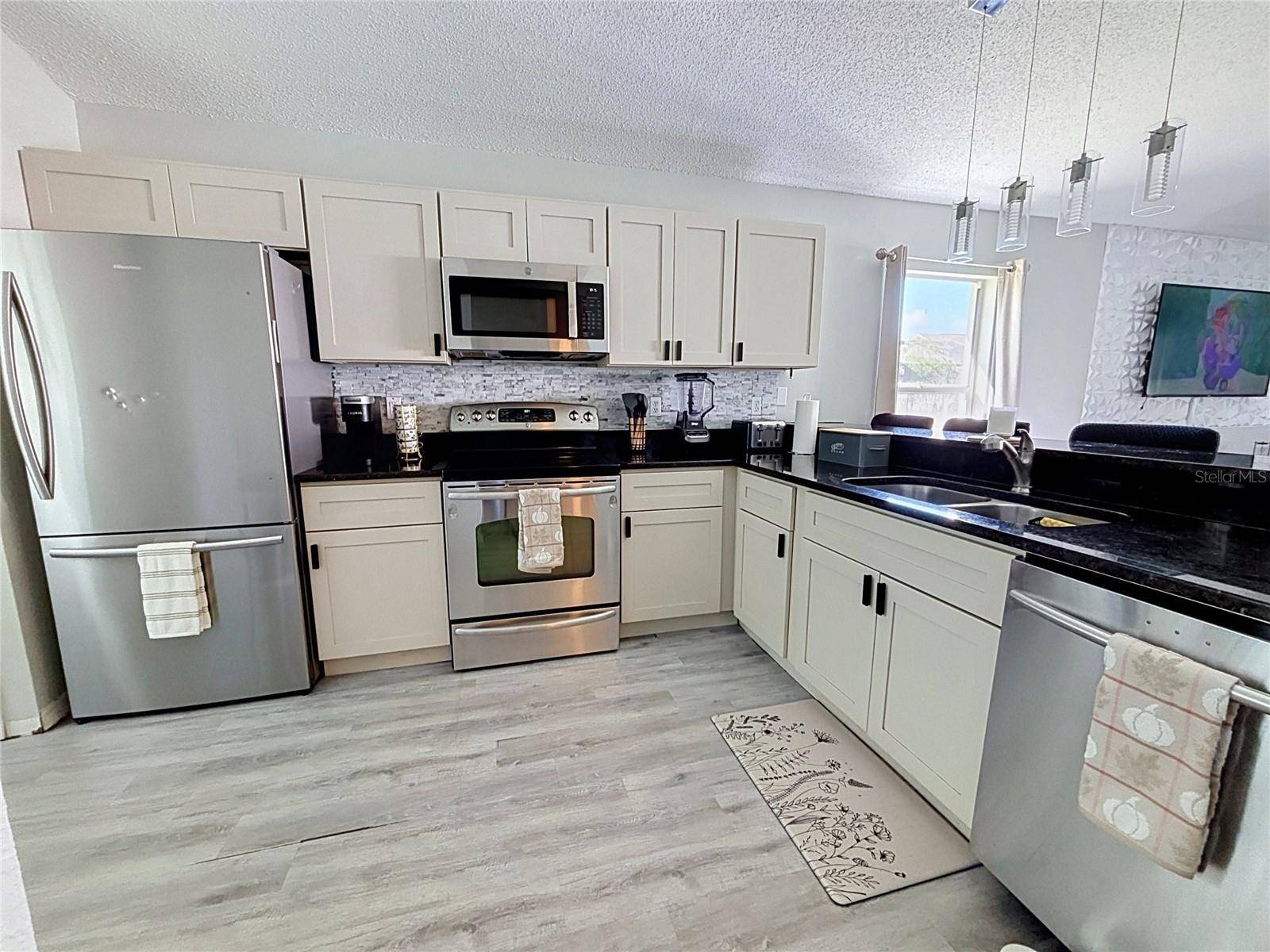 668 DURANGO LOOP ST, Davenport, FL 33897