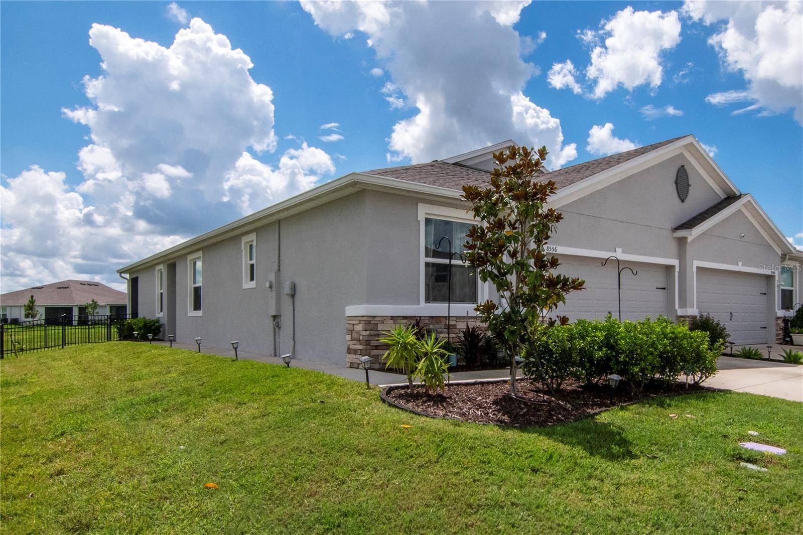 8556 BOLD CYPRESS LN, Wesley Chapel, FL 33545