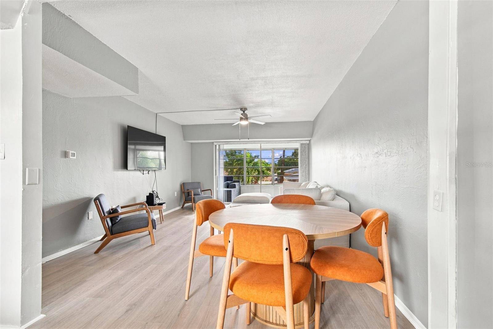 9945 47TH AVE N #205, St Petersburg, FL 33708