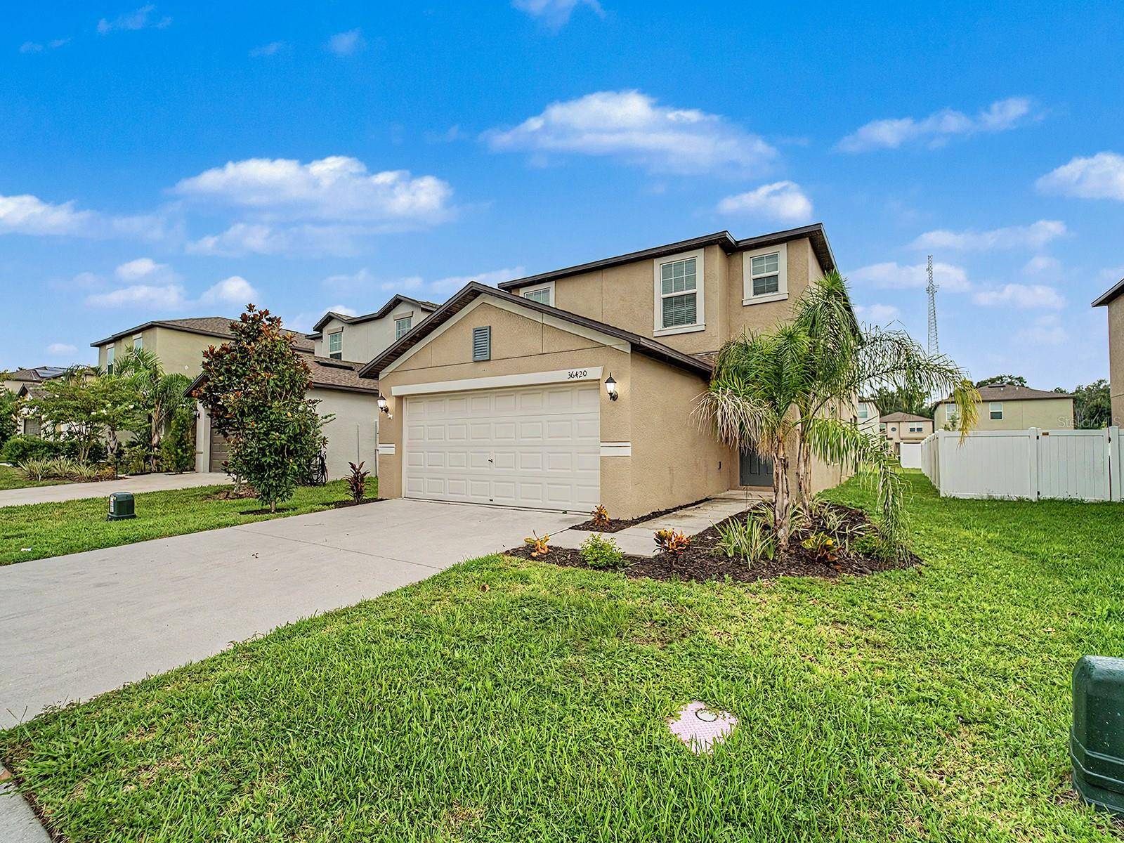 36420 GARDEN WALL WAY, Zephyrhills, FL 33541