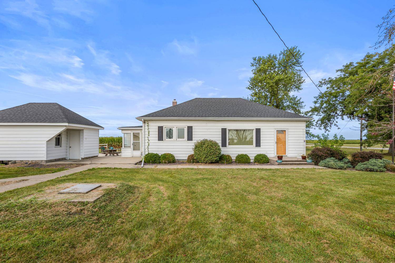 233 County Road 3400, Foosland, IL 61845