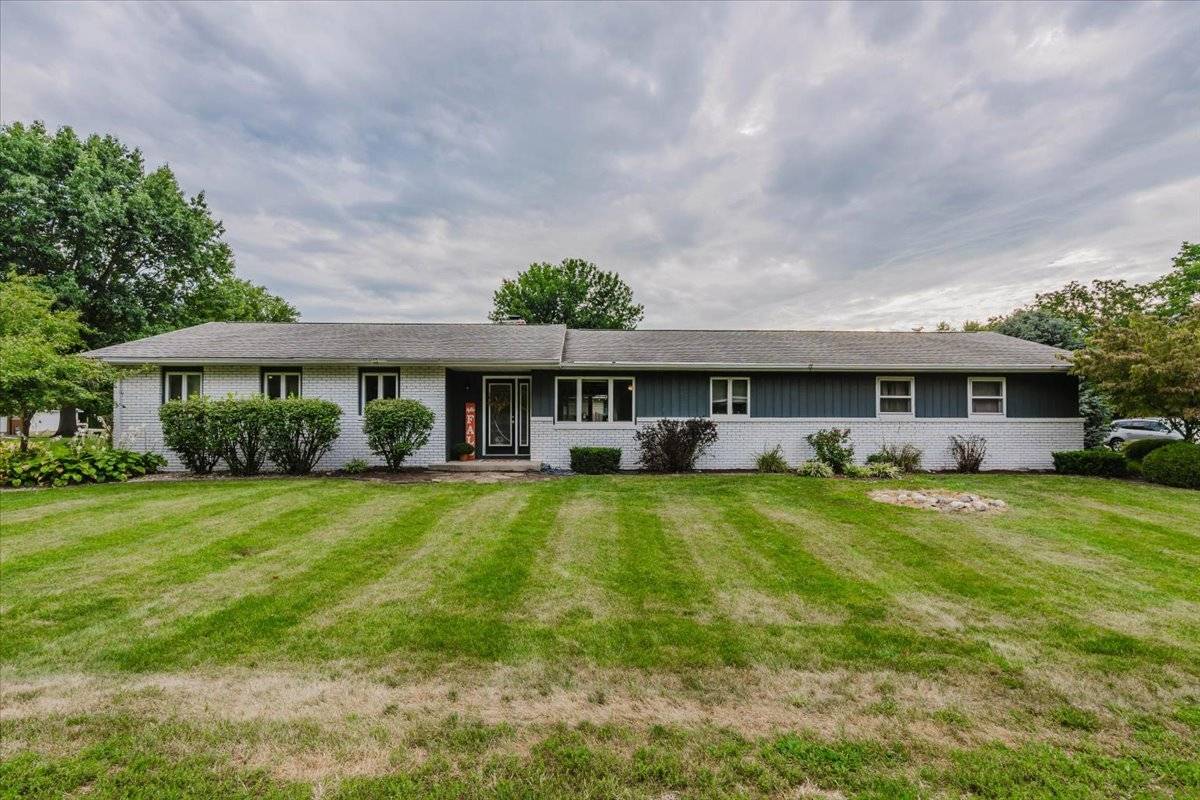400 S MARY ST, Atlanta, IL 61723