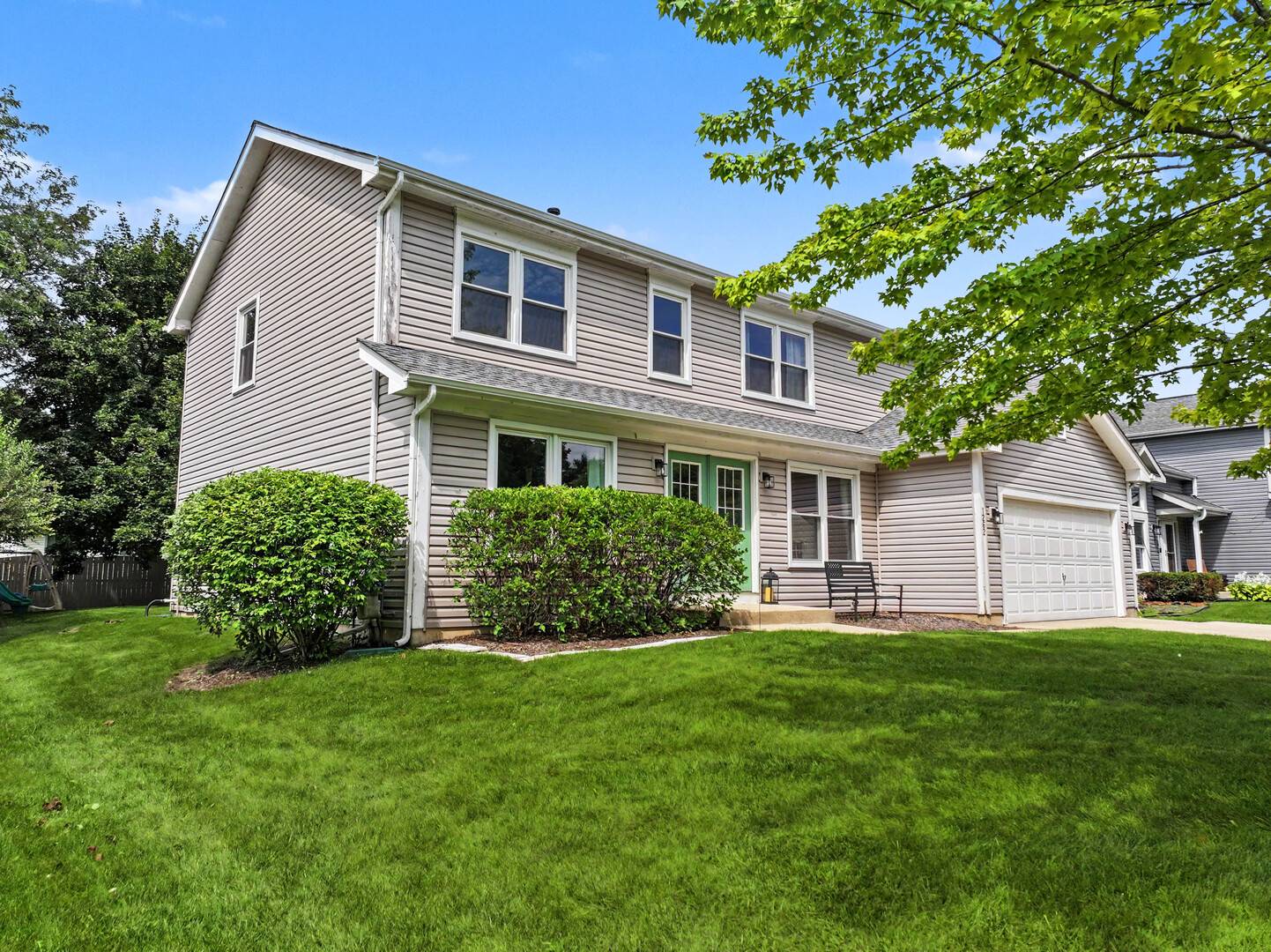1262 Knollwood CIR, Crystal Lake, IL 60014