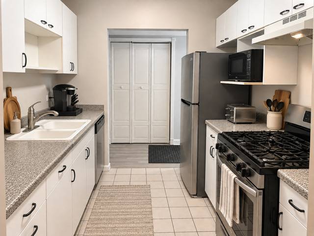 4A KINGERY QUARTER #203, Willowbrook, IL 60527