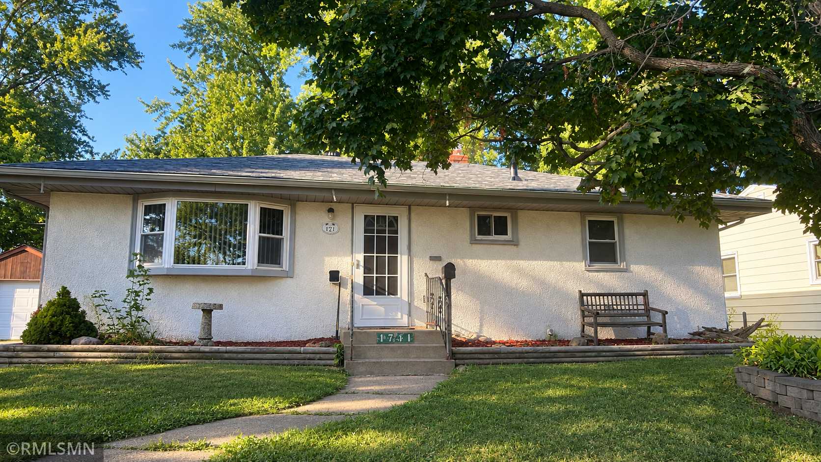 1731 California AVE E, Saint Paul, MN 55106