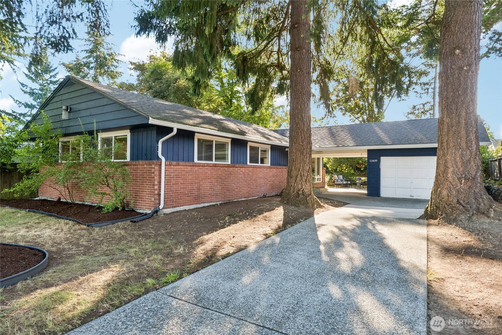 11409 11th AVE SW, Seattle, WA 98146