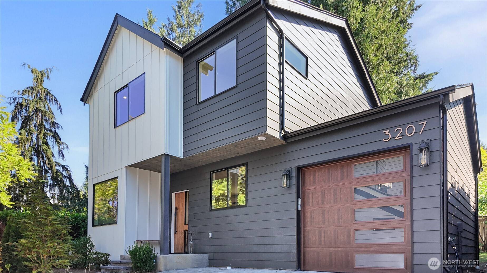 3207 NE 94th ST, Seattle, WA 98115