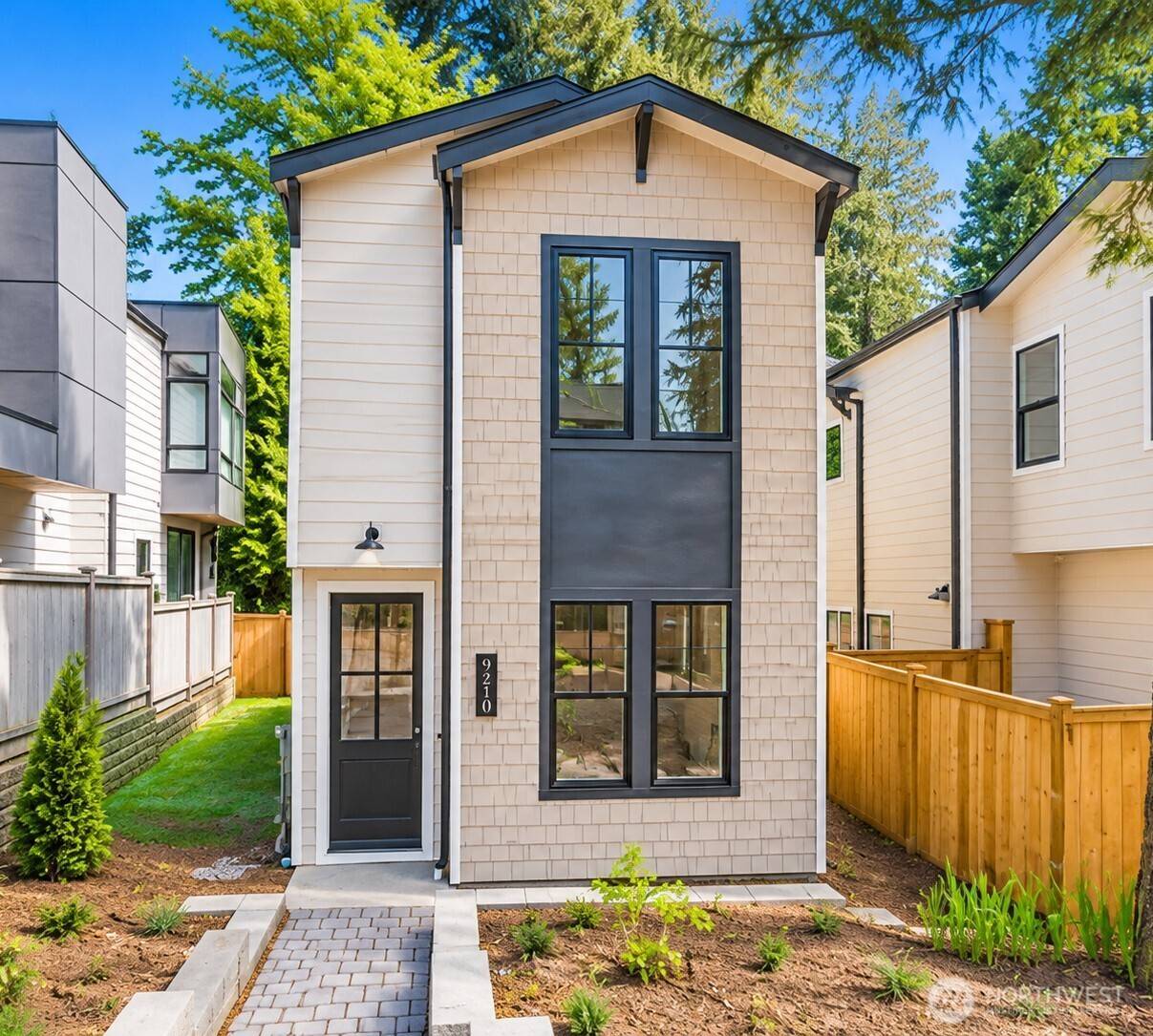 9210 116th AVE NE, Kirkland, WA 98033