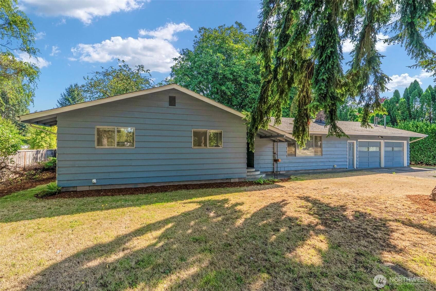 302 Cowlitz DR, Kelso, WA 98626
