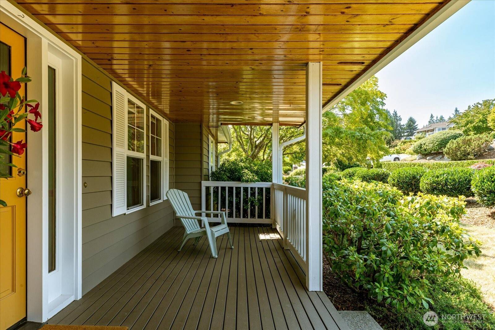 4633 Tanner View DR, Clinton, WA 98236