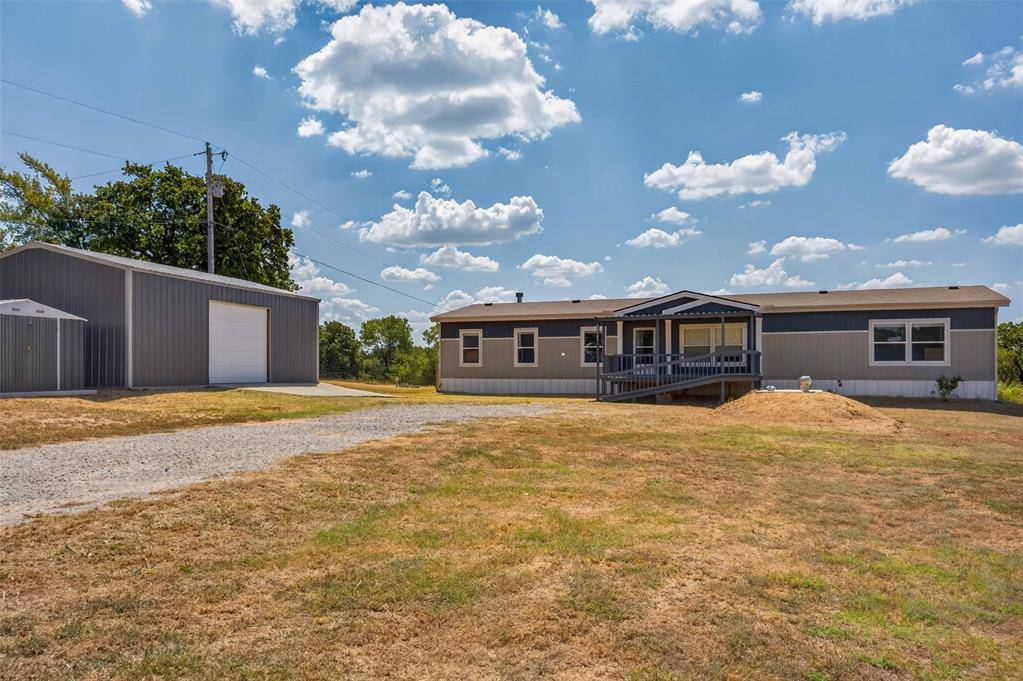 35749 Honeysuckle LN, Tecumseh, OK 74873