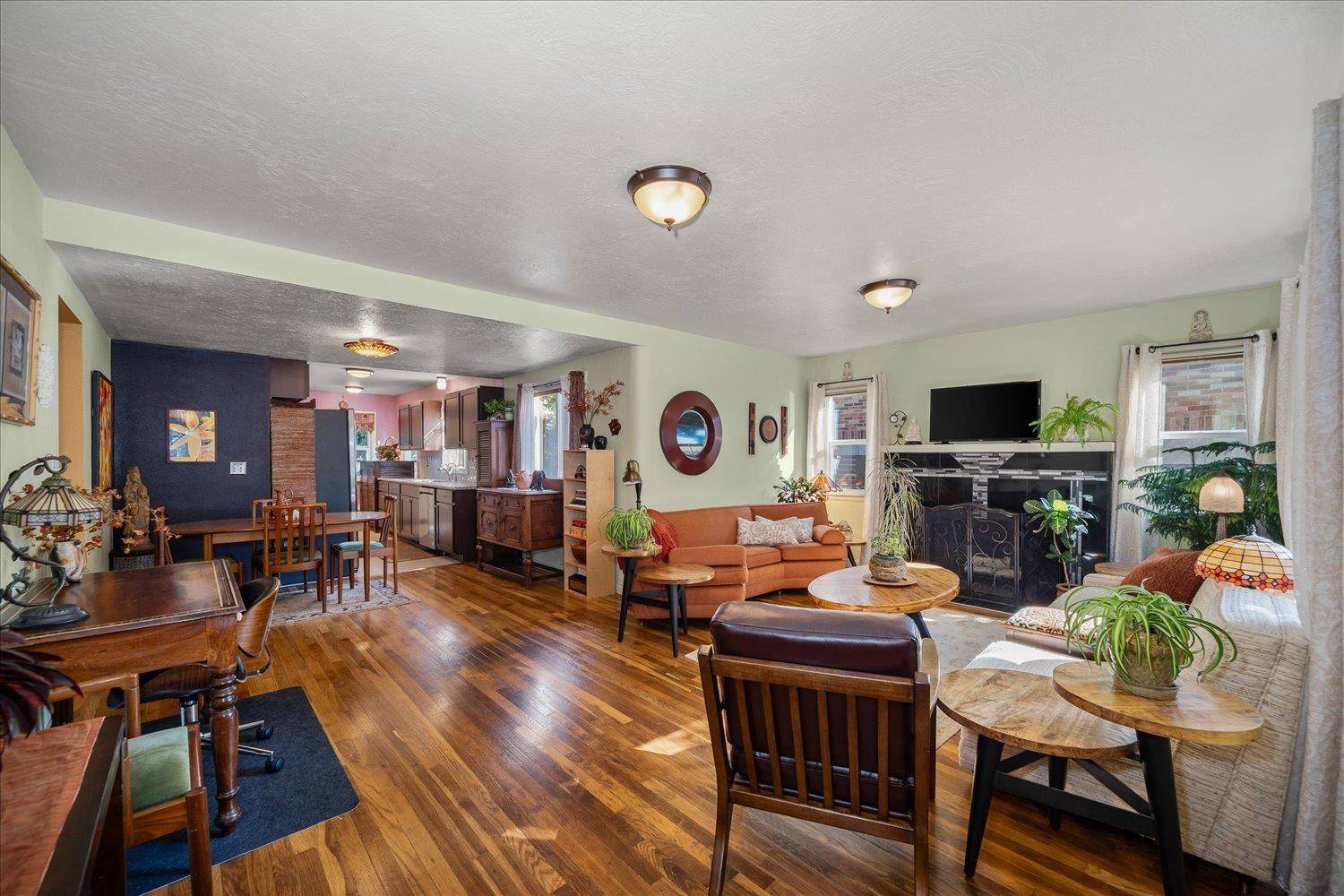 851 S Cowley St, Spokane, WA 99202