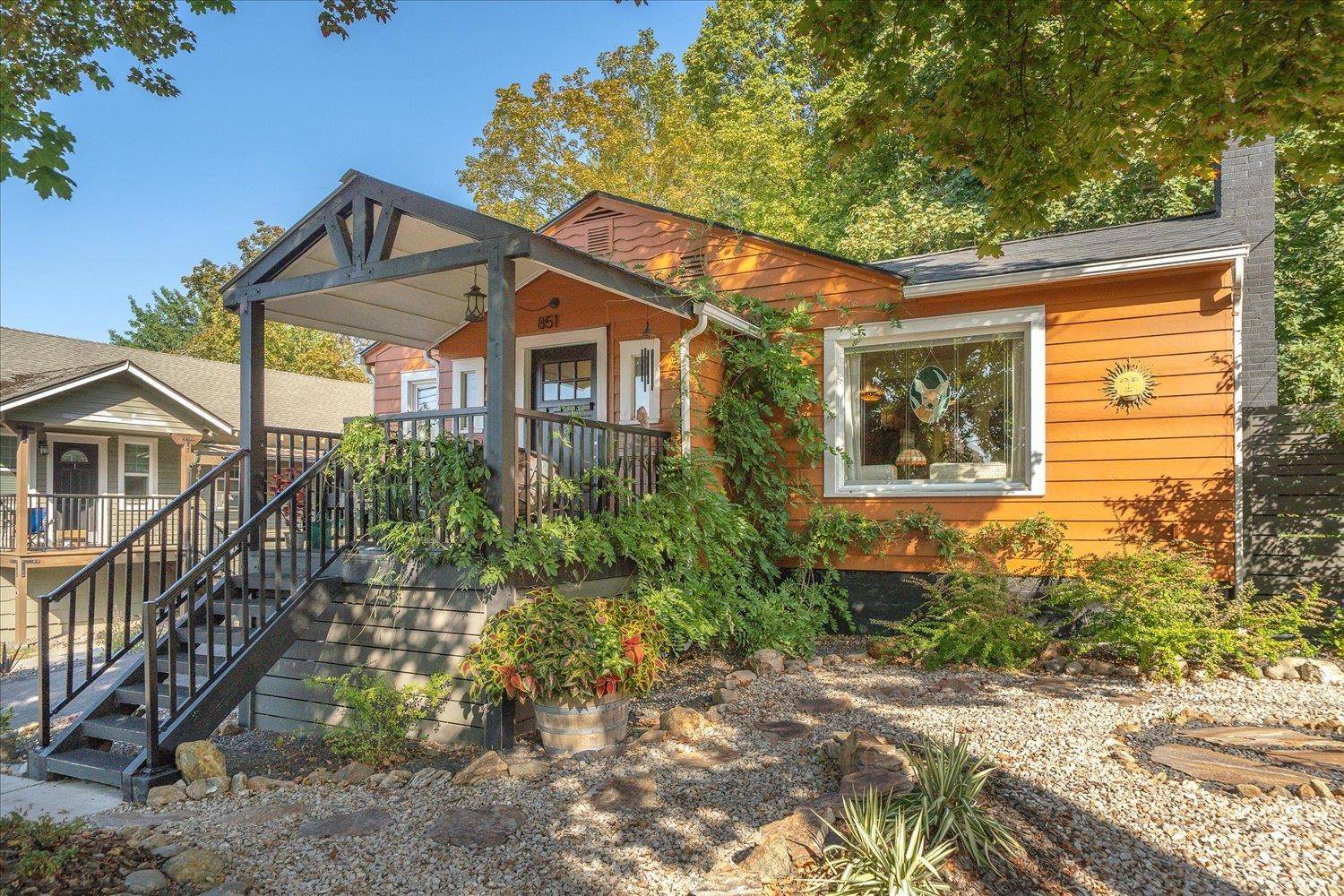 851 S Cowley St, Spokane, WA 99202