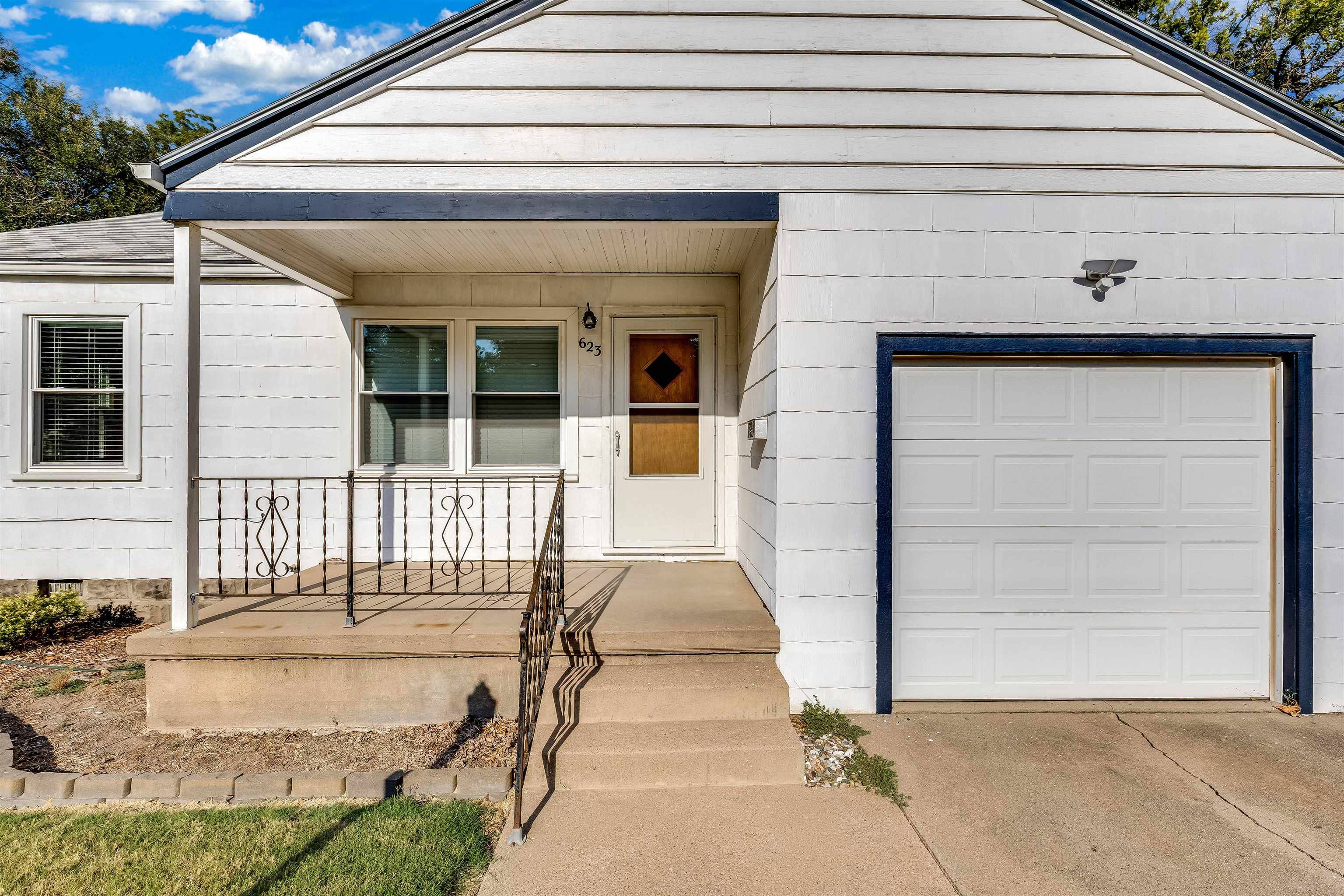 623 Grandview Ave., Newton, KS 67114