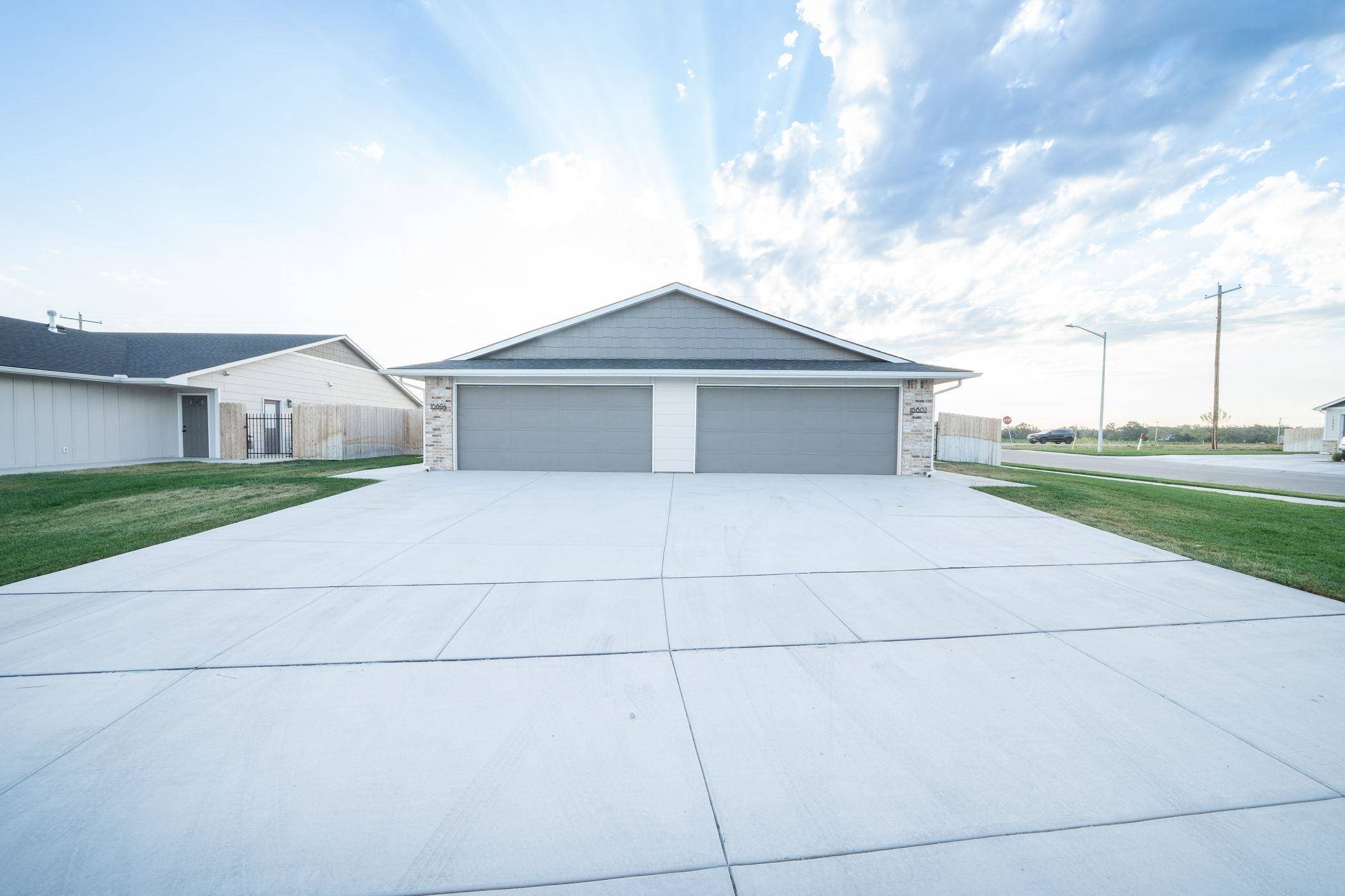16802 W Lawson St, Goddard, KS 67052