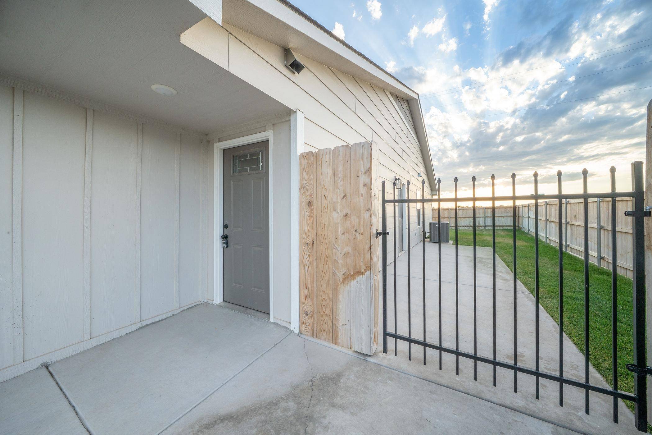 16802 W Lawson St, Goddard, KS 67052