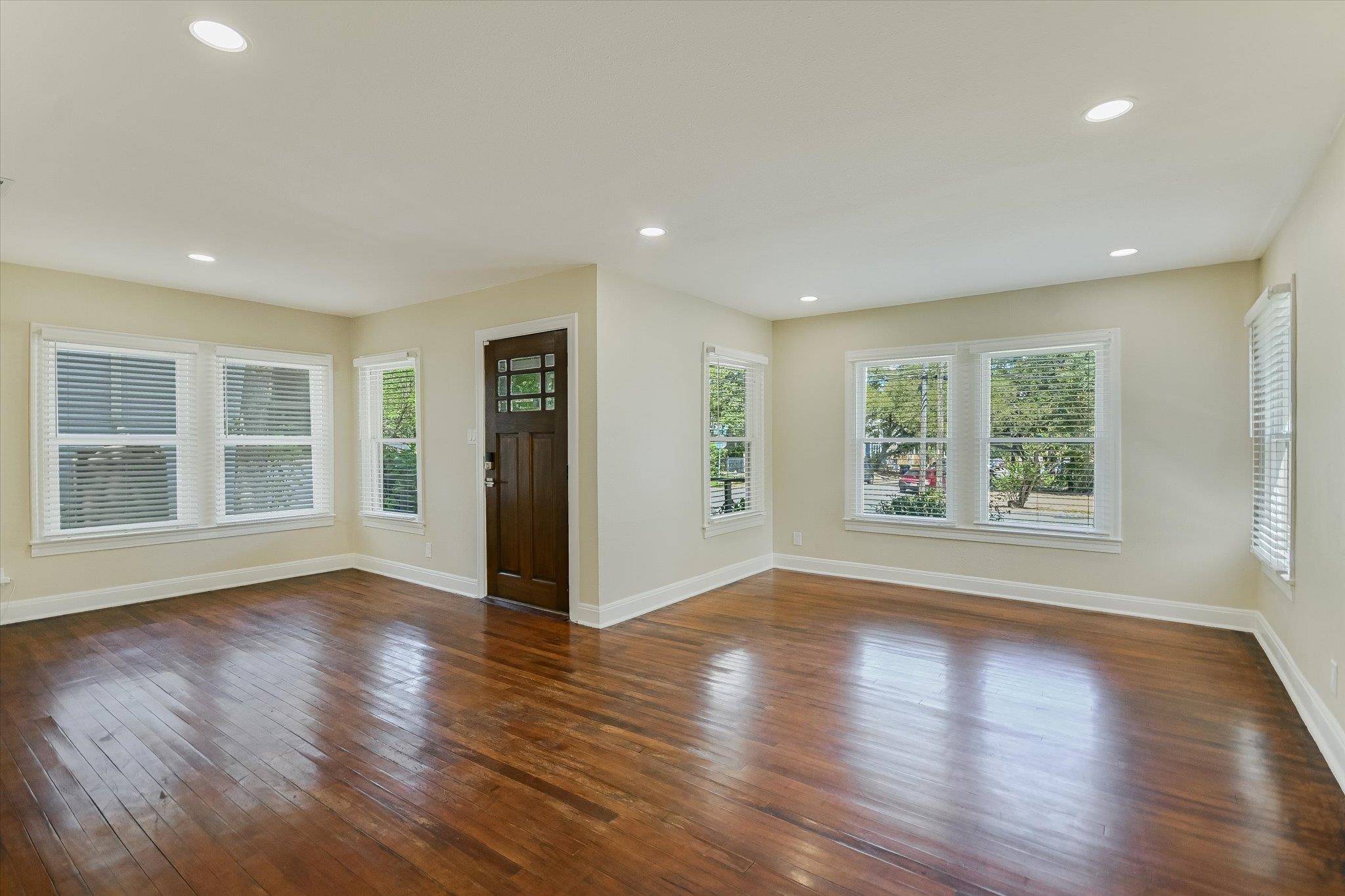 1001 E 39th ST, Austin, TX 78751