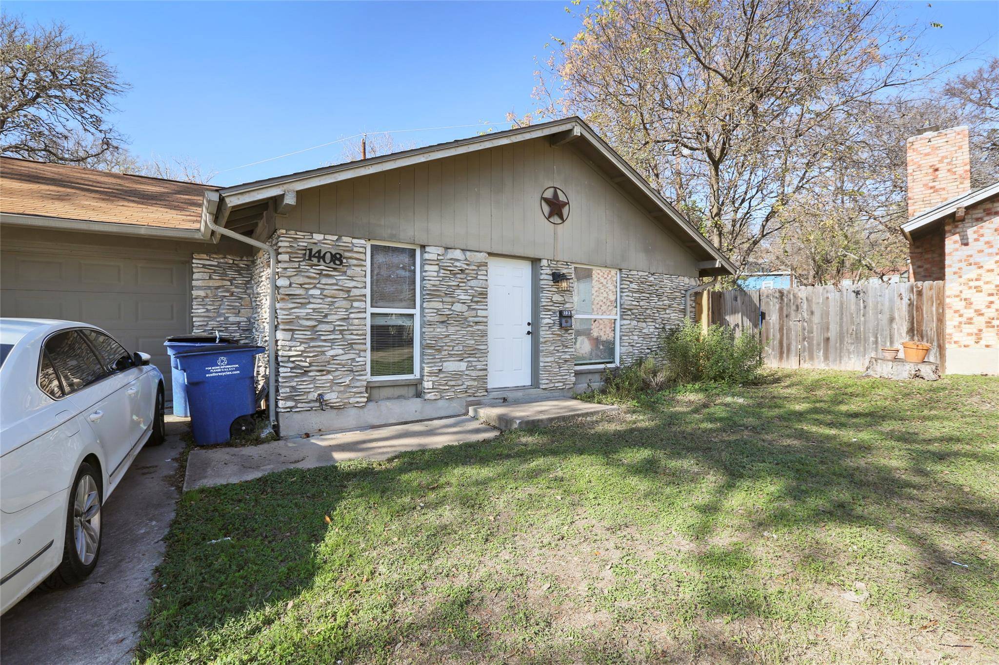 1408 Valleyridge CIR #102, Austin, TX 78704