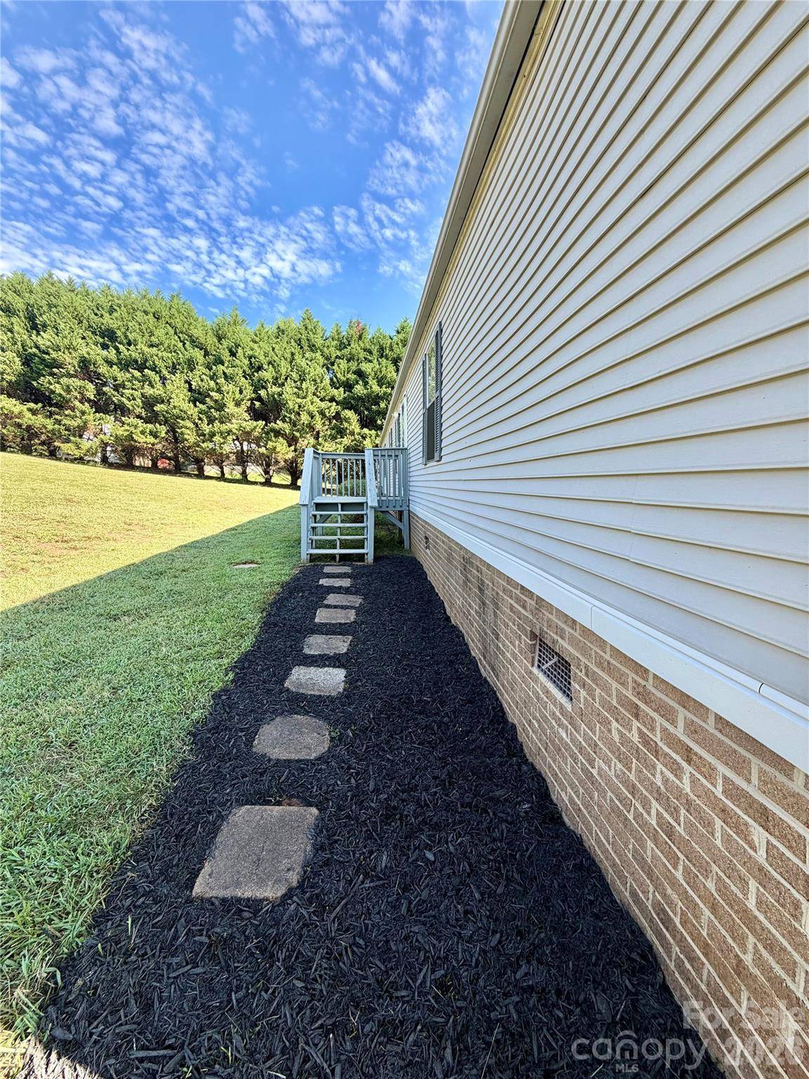 115 Mt. Wesley Church RD, Hiddenite, NC 28636