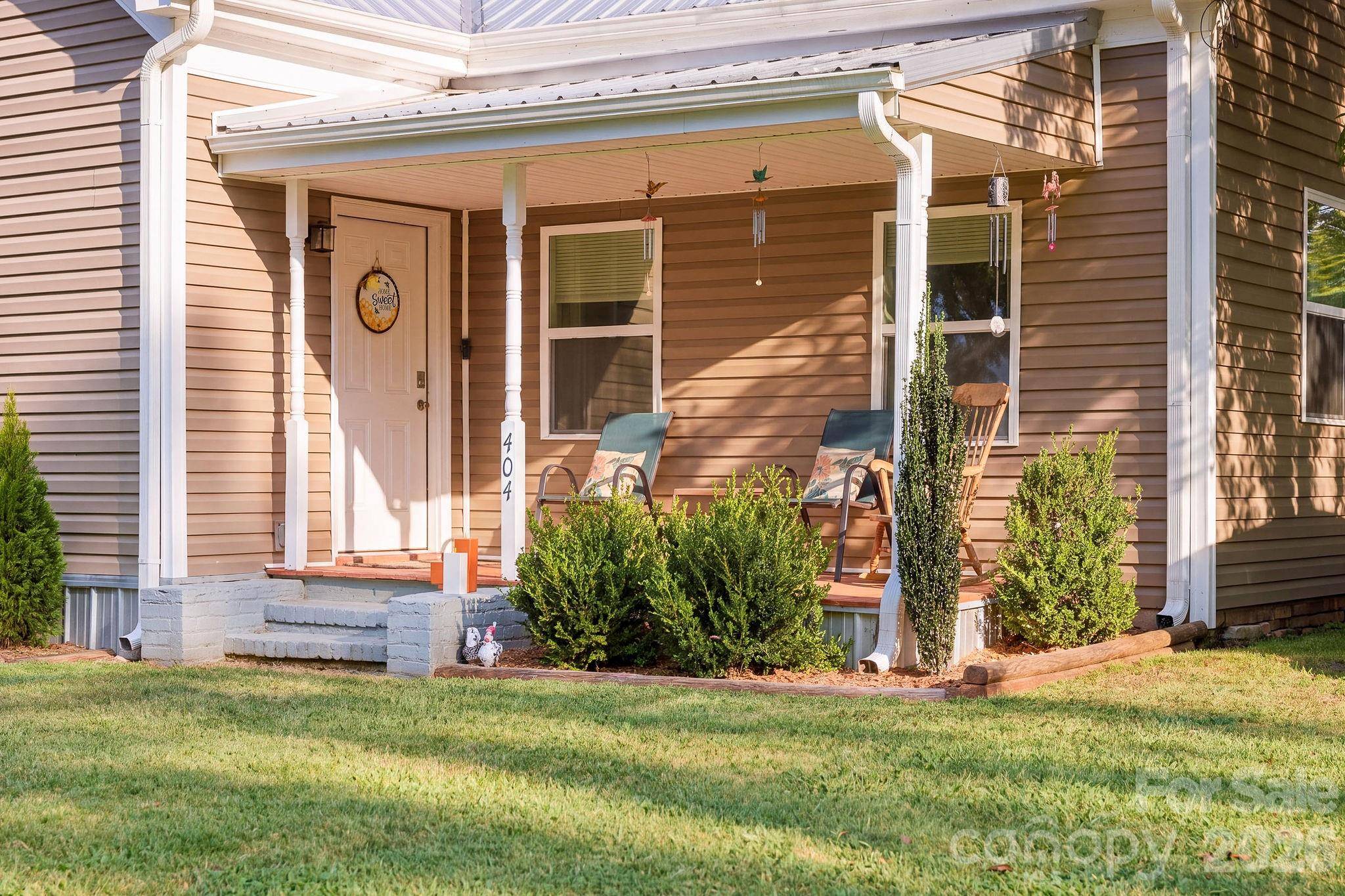404 W 7th AVE, Lexington, NC 27292
