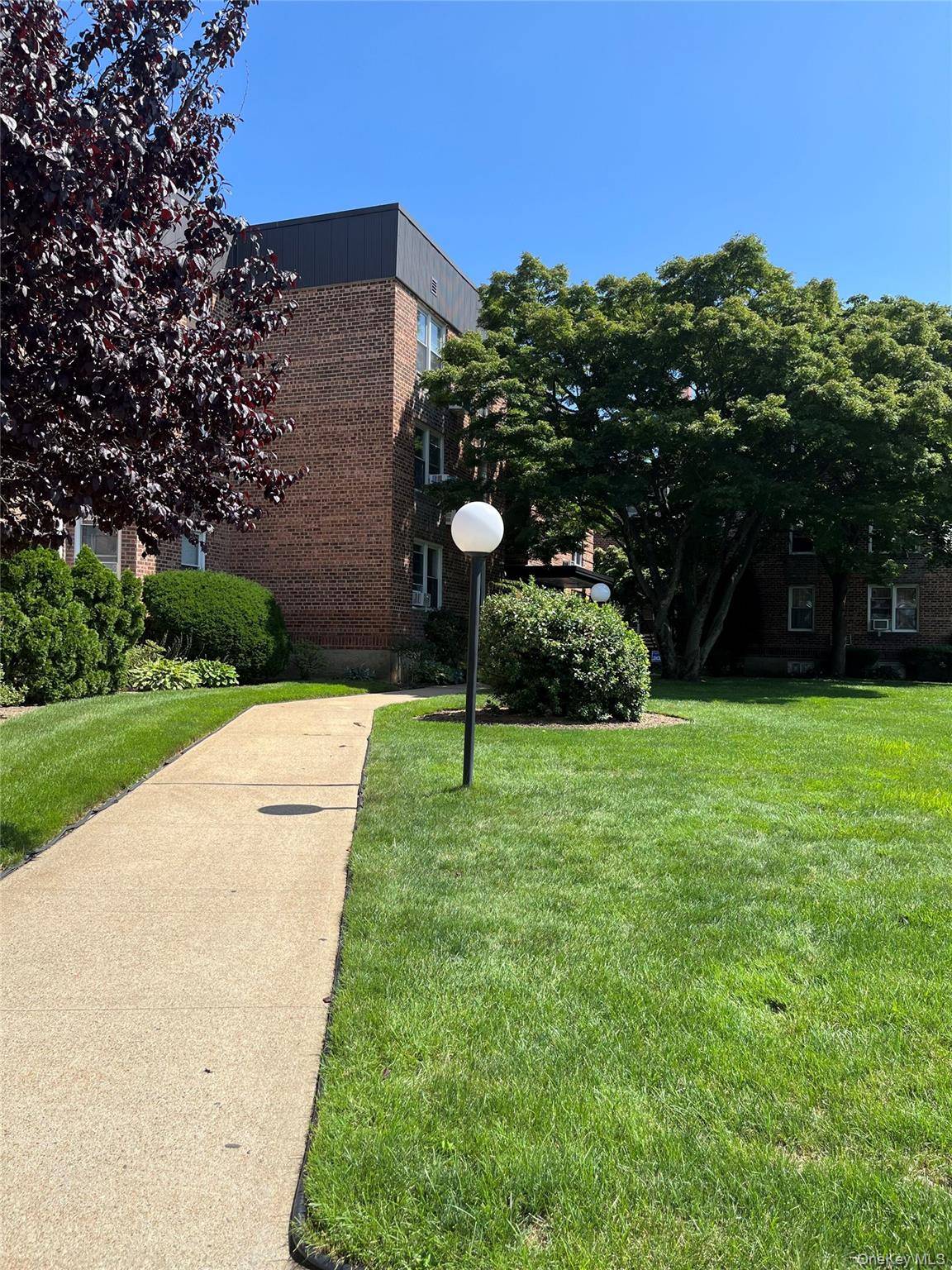 510 Dubois Ave #c3, North Valley Stream, NY 11581