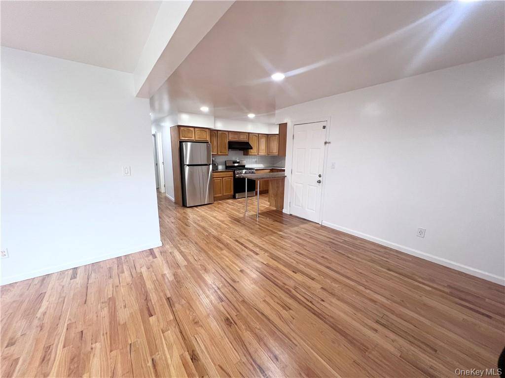 61 Ashland AVE #1FL, New Rochelle, NY 10801