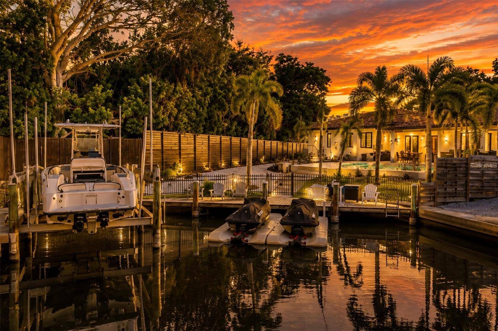 829 IDLEWILD WAY, Sarasota, FL 34242