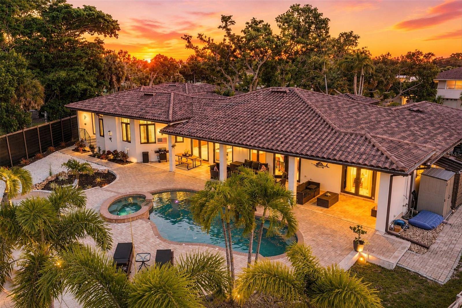 829 IDLEWILD WAY, Sarasota, FL 34242