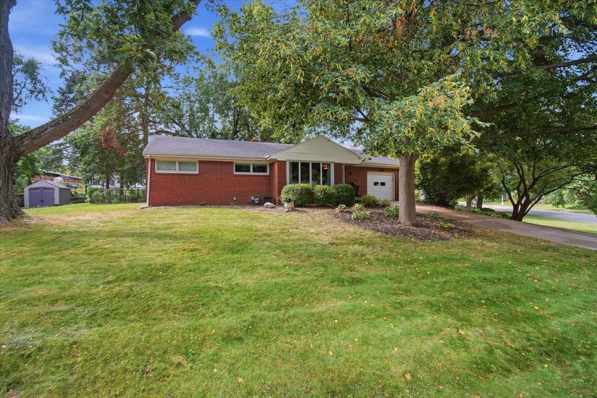 801 Smith DR, Normal, IL 61761