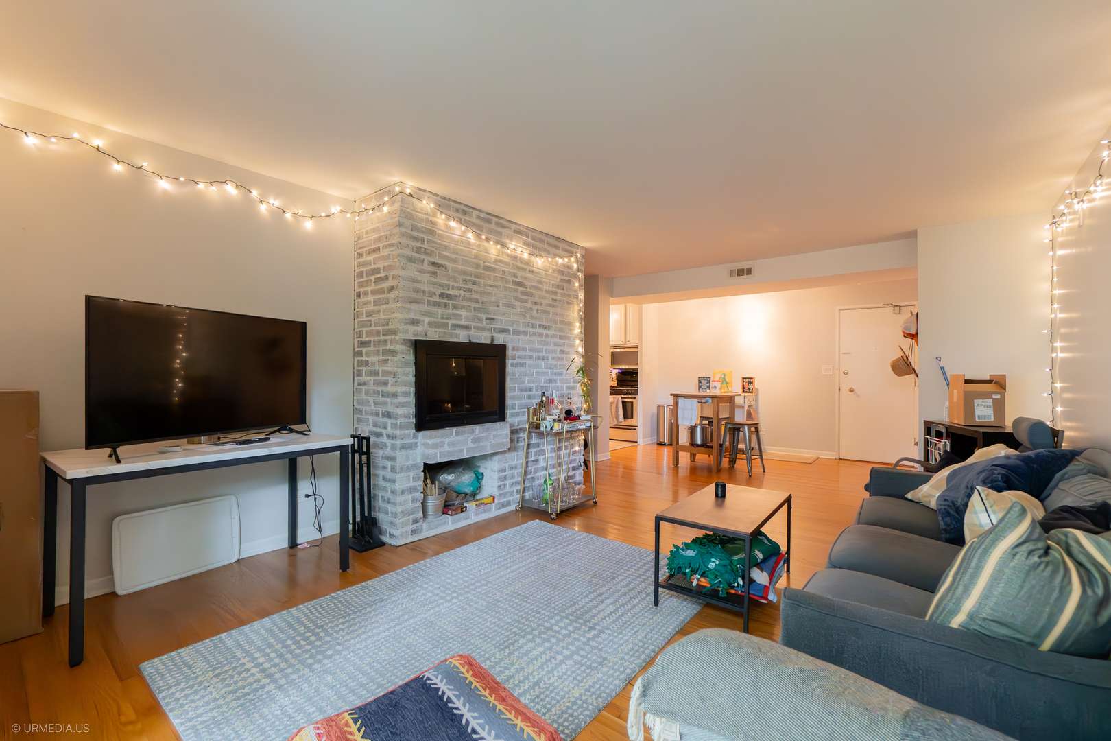 2201 N Cleveland AVE #203, Chicago, IL 60614