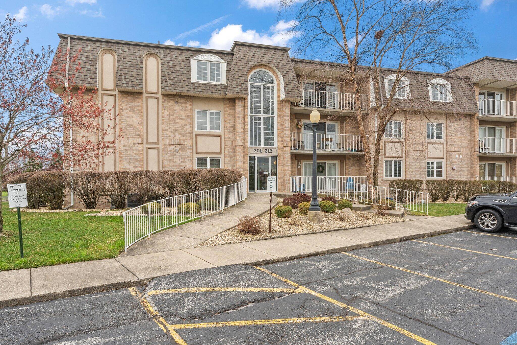 212 Swan Drive #3c, Dyer, IN 46311