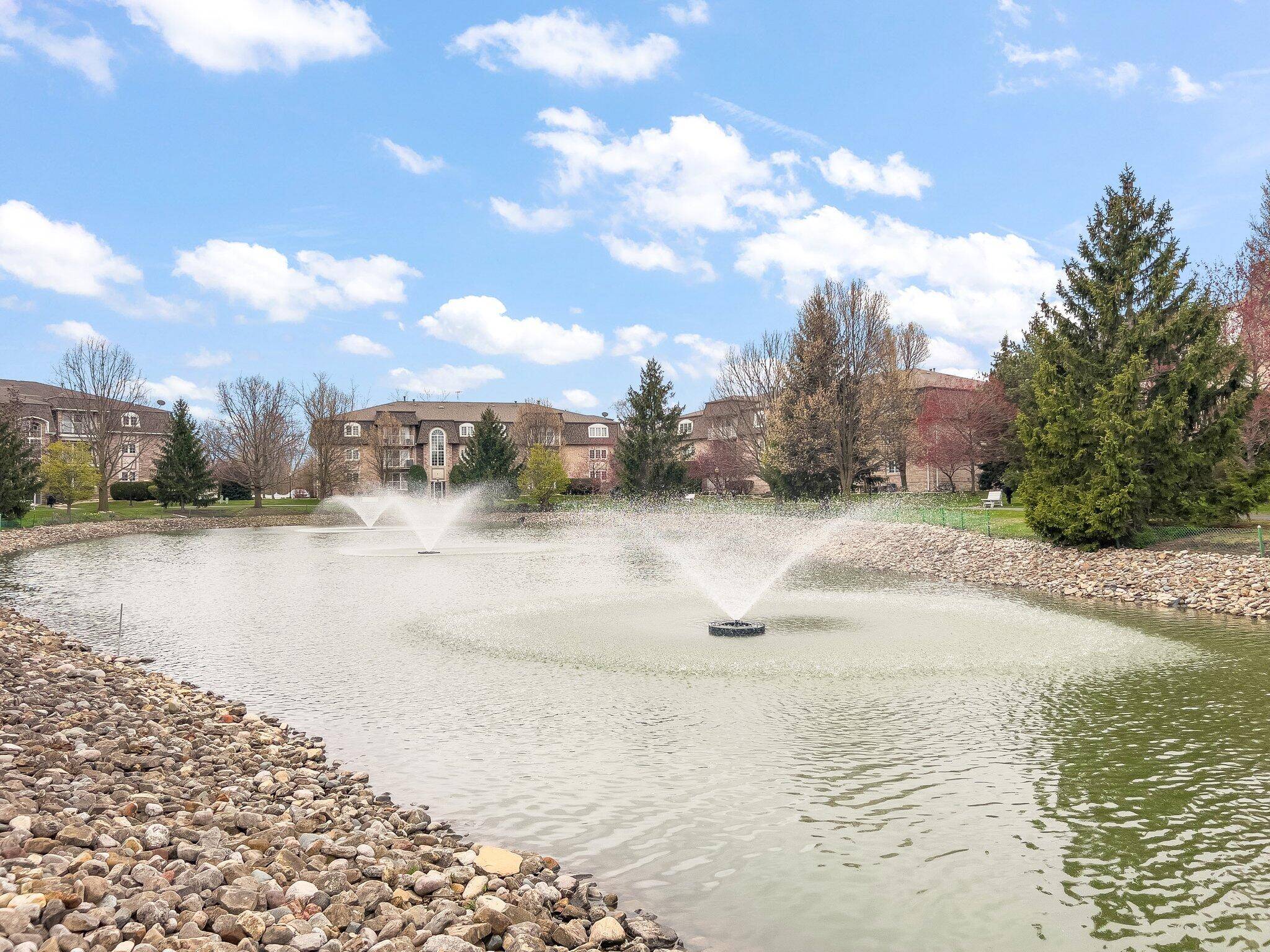 212 Swan Drive #3c, Dyer, IN 46311