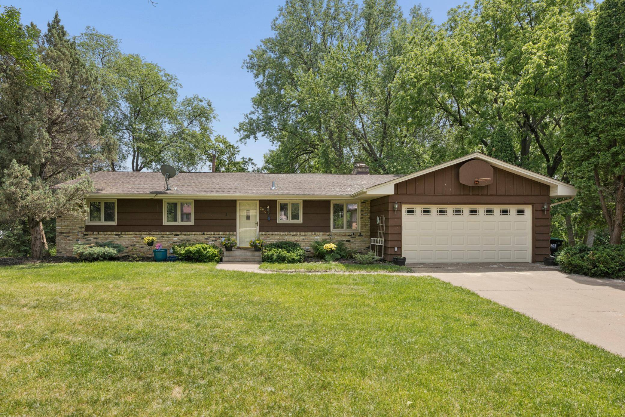 290 Rice Creek BLVD NE, Fridley, MN 55432