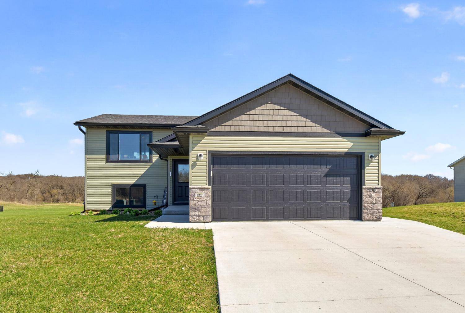 1051 3rd ST, Wanamingo, MN 55983