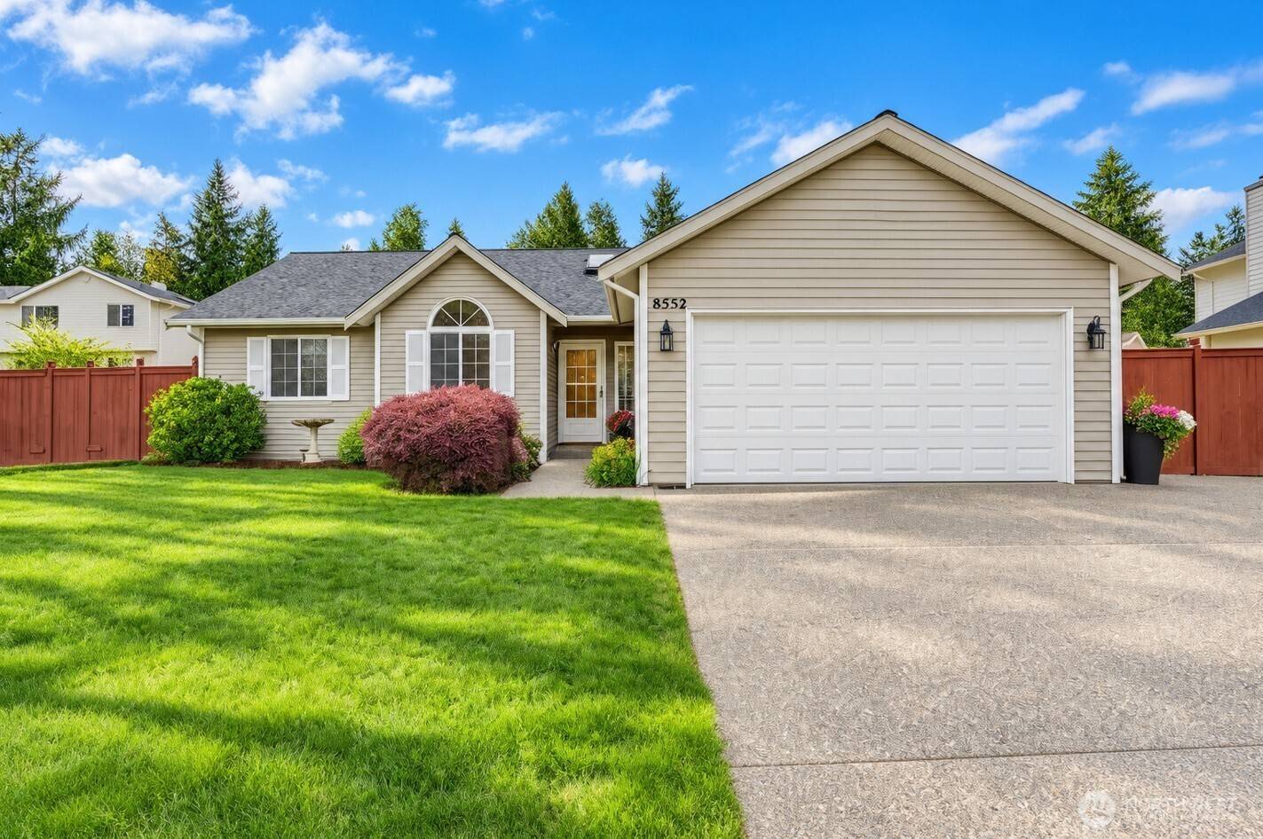 8552 Covina LOOP NE, Bremerton, WA 98311