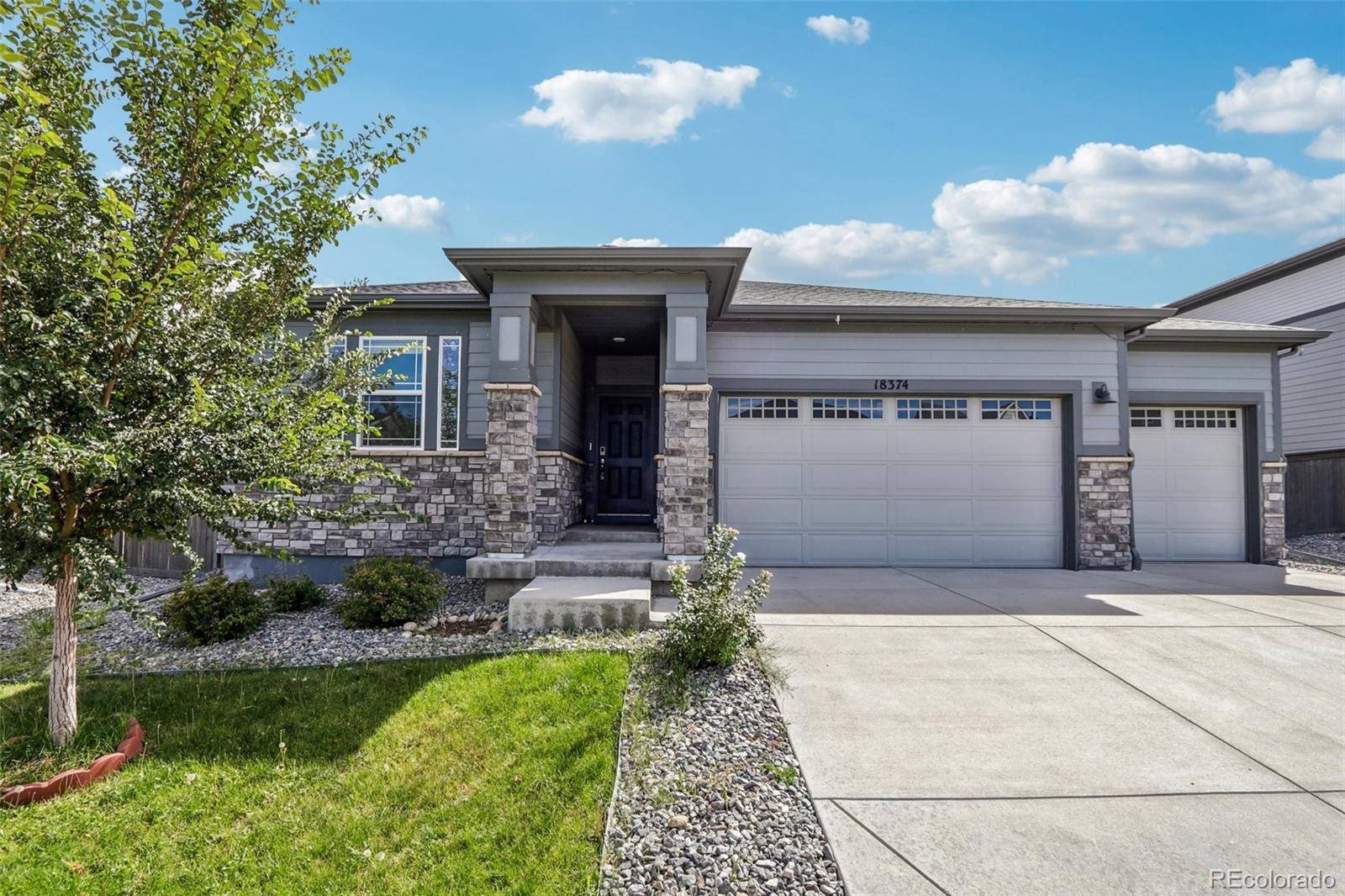 18374 Grosbeak PL, Parker, CO 80134