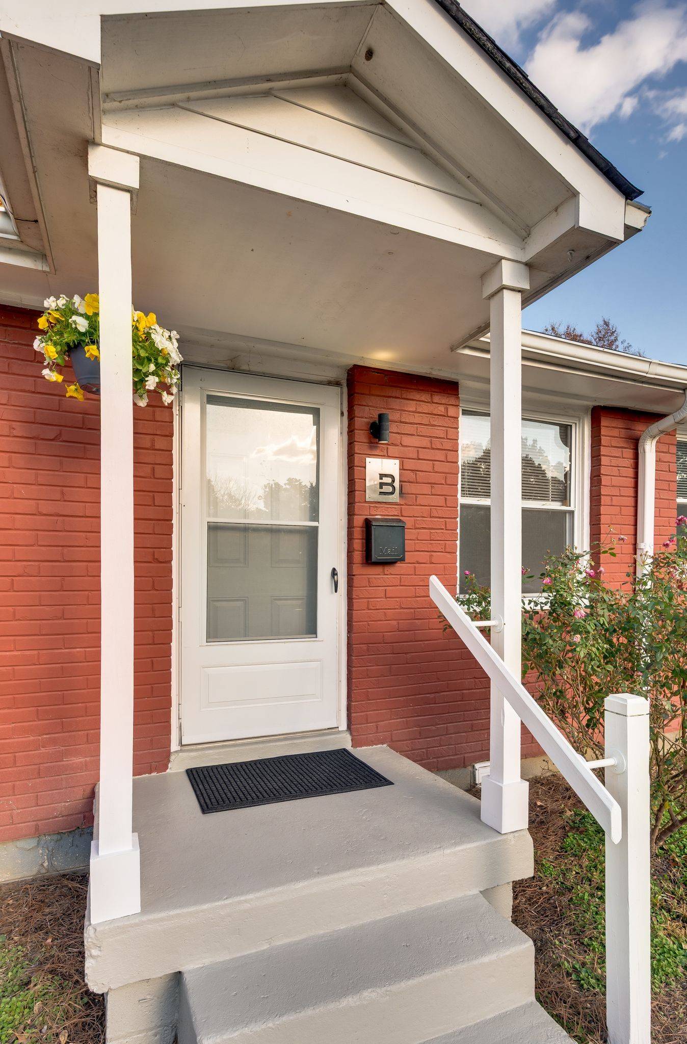 611 Boscobel St #Unit B, Nashville, TN 37206