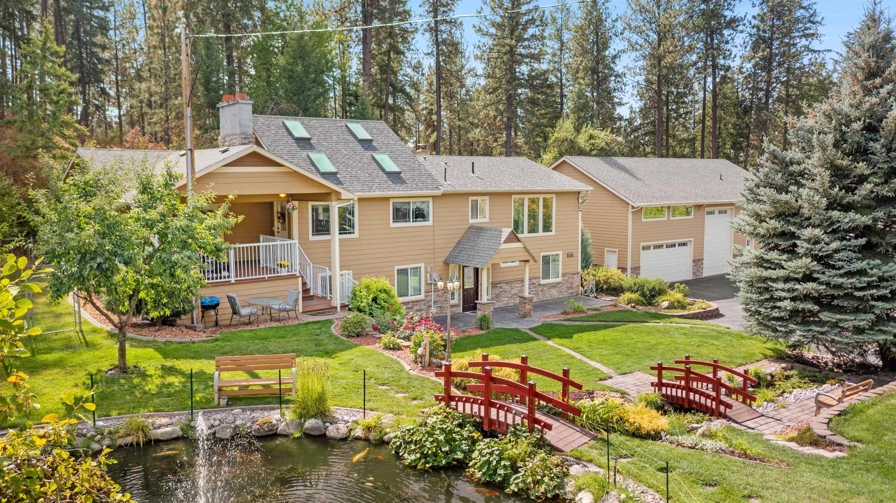 15922 E Foothills Rd, Spokane, WA 99217
