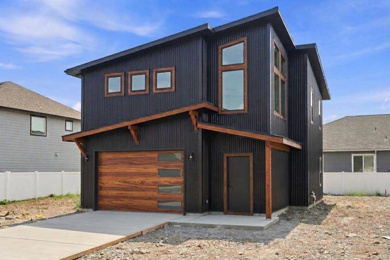 17332 E Maxwell Ave, Spokane Valley, WA 99016