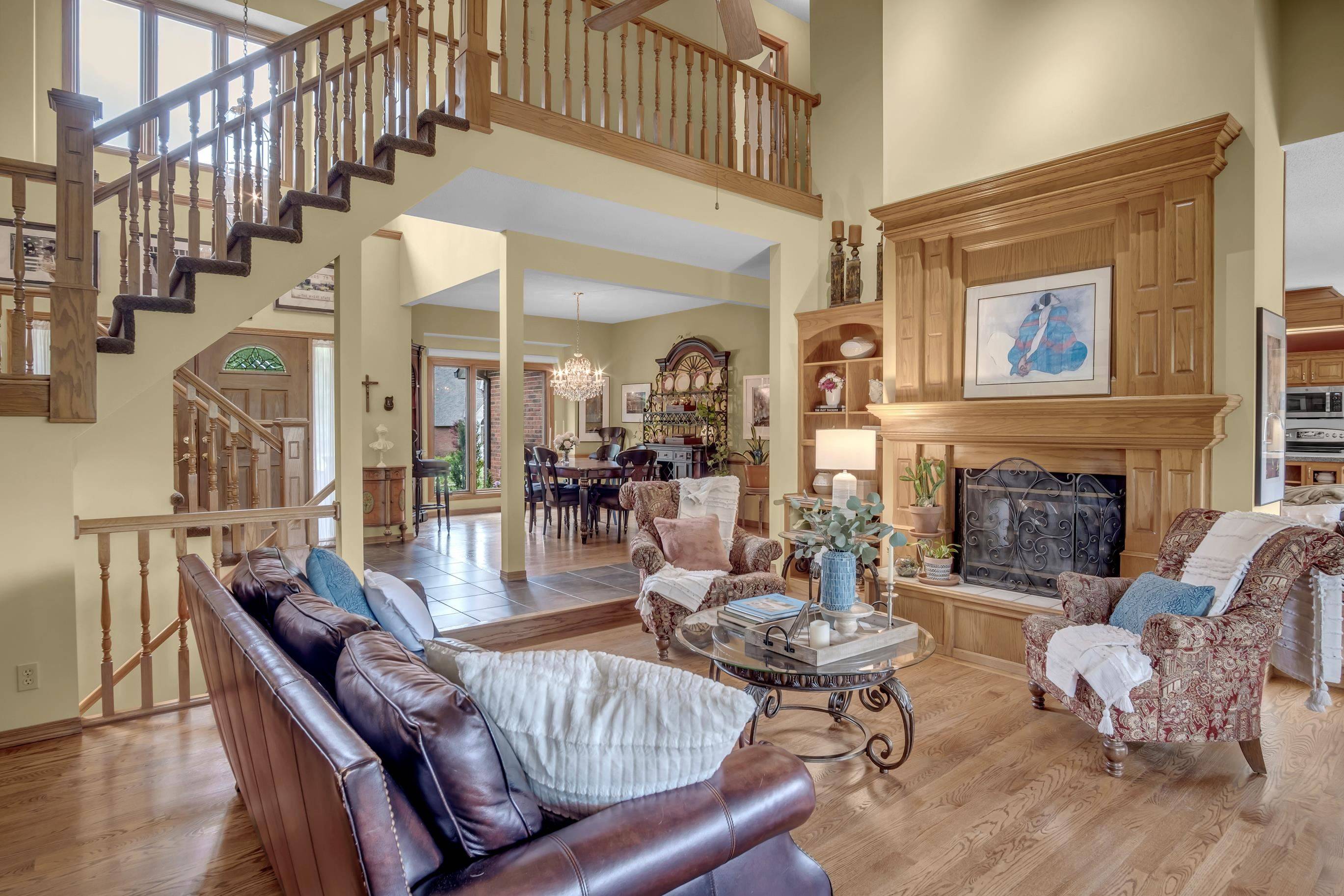 1039 N Post Oak Rd, Wichita, KS 67206