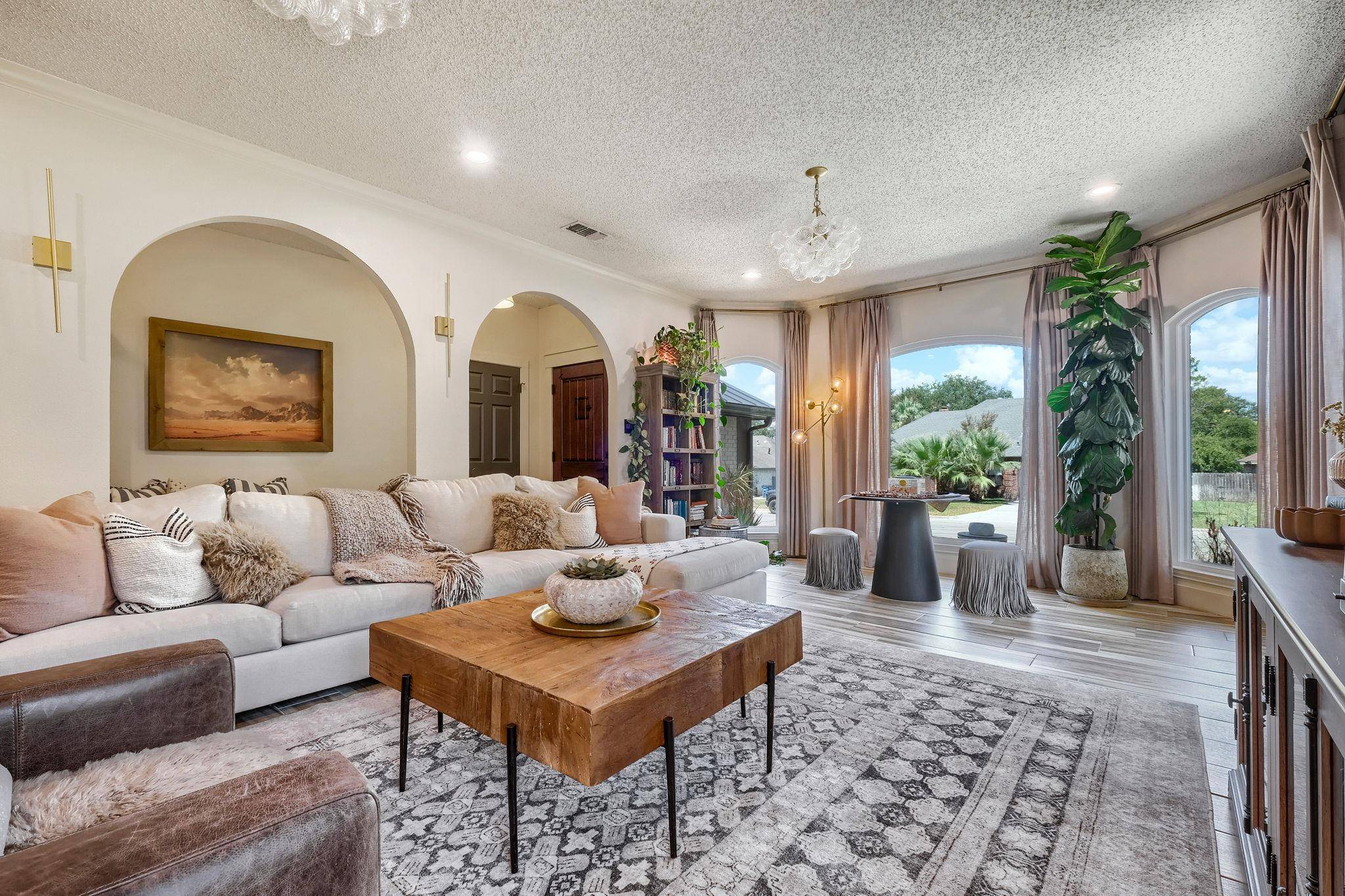 945 Queens DR, New Braunfels, TX 78130