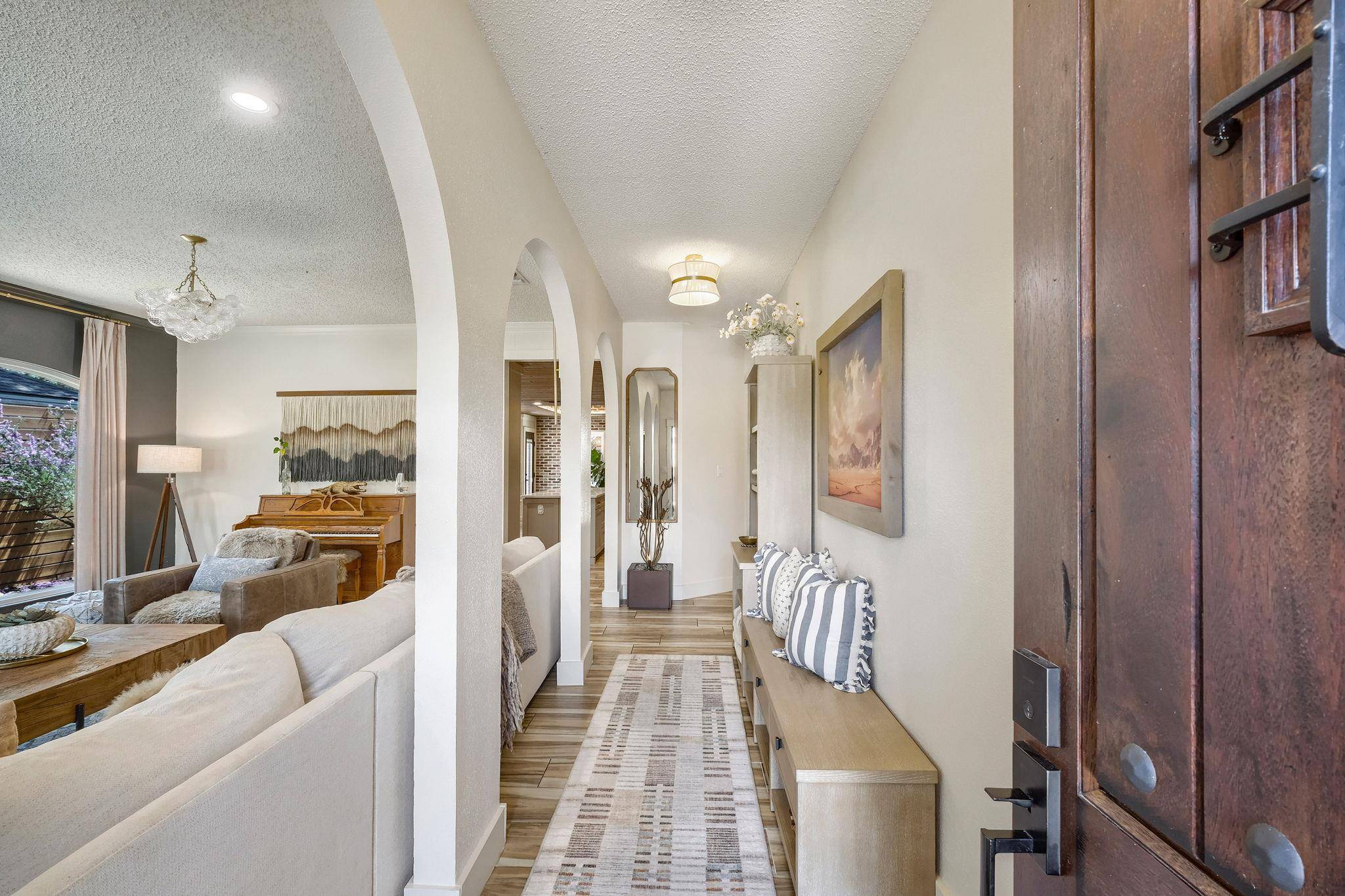 945 Queens DR, New Braunfels, TX 78130