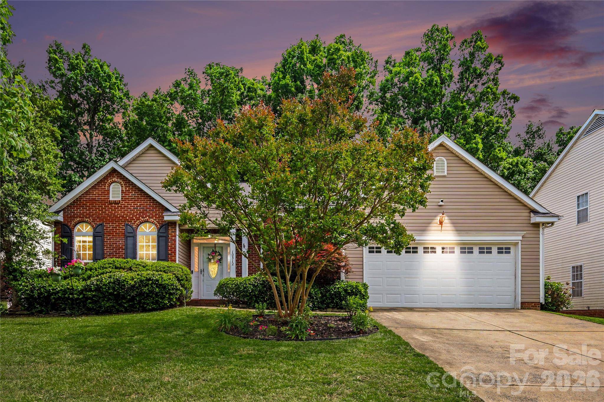 10312 Fairbourne CT, Charlotte, NC 28269