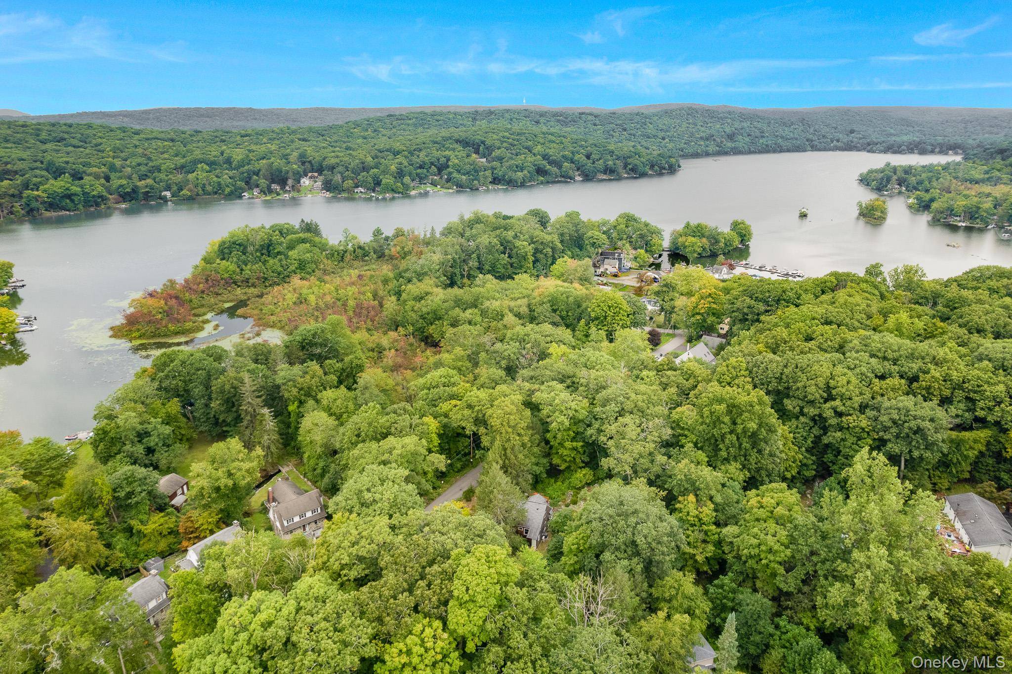 48 Dunderberg RD, Putnam Valley, NY 10579