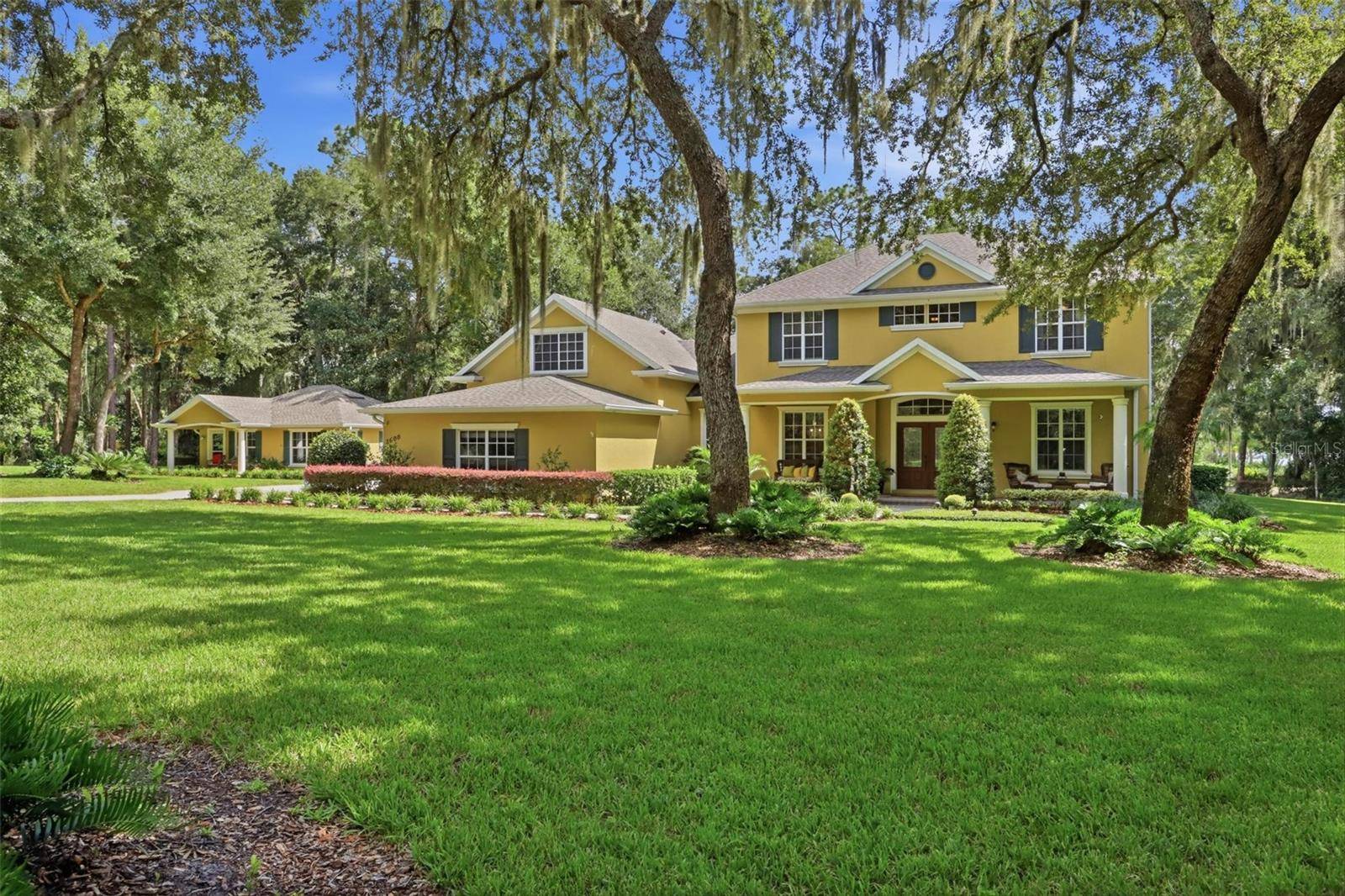 2600 WINNEMISSETT OAKS DR, Deland, FL 32724
