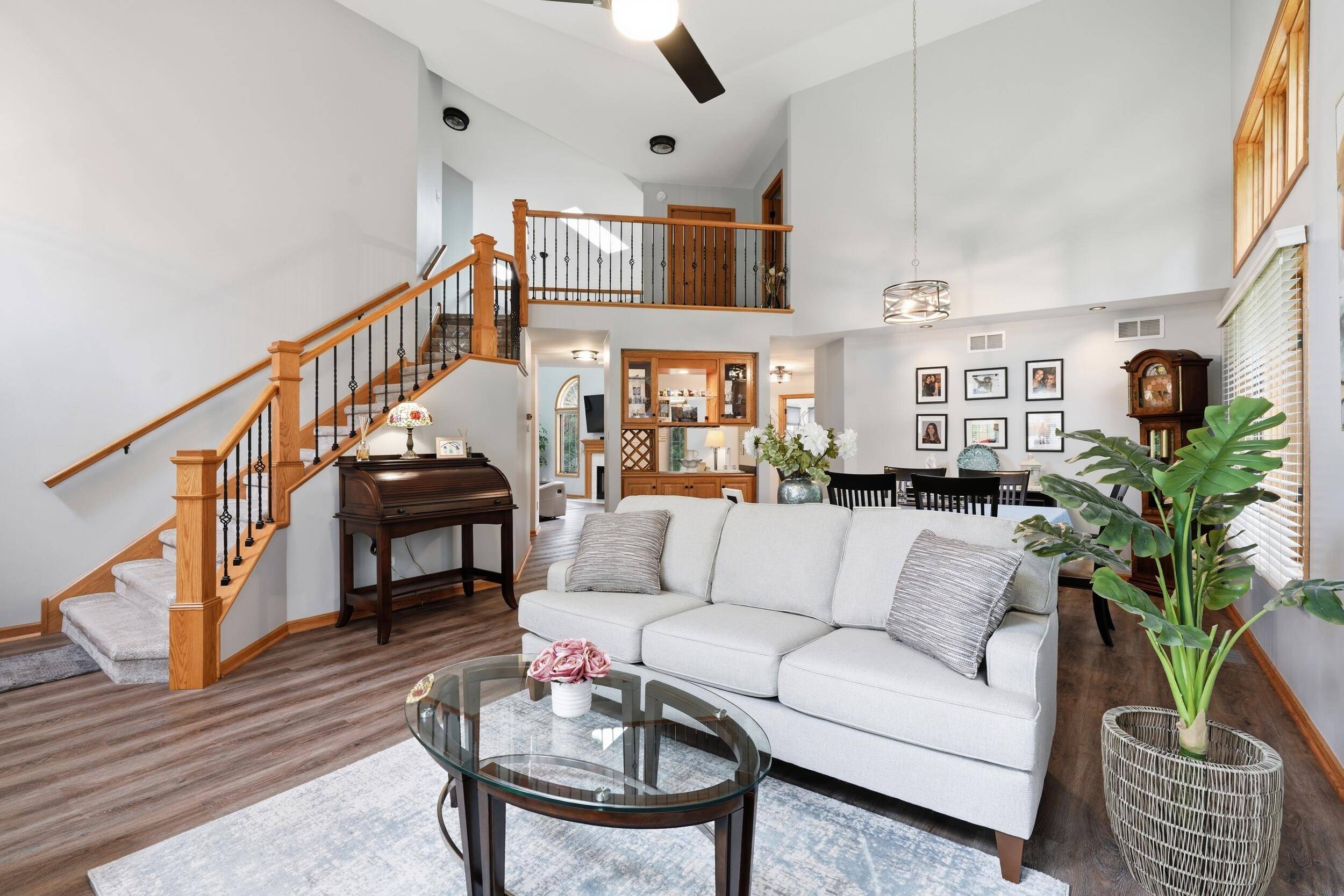 1442 Carriage Oaks Court, Dyer, IN 46311