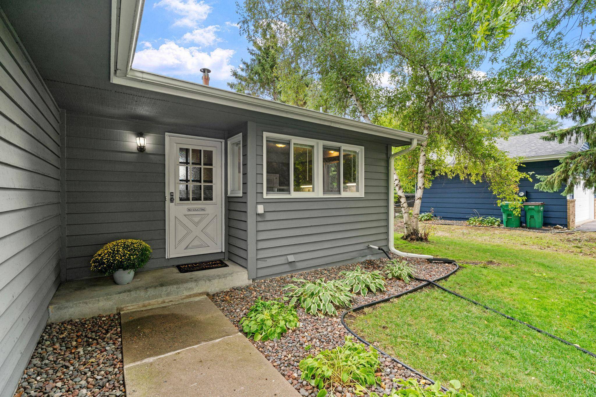 9182 Rosewood LN N, Maple Grove, MN 55369