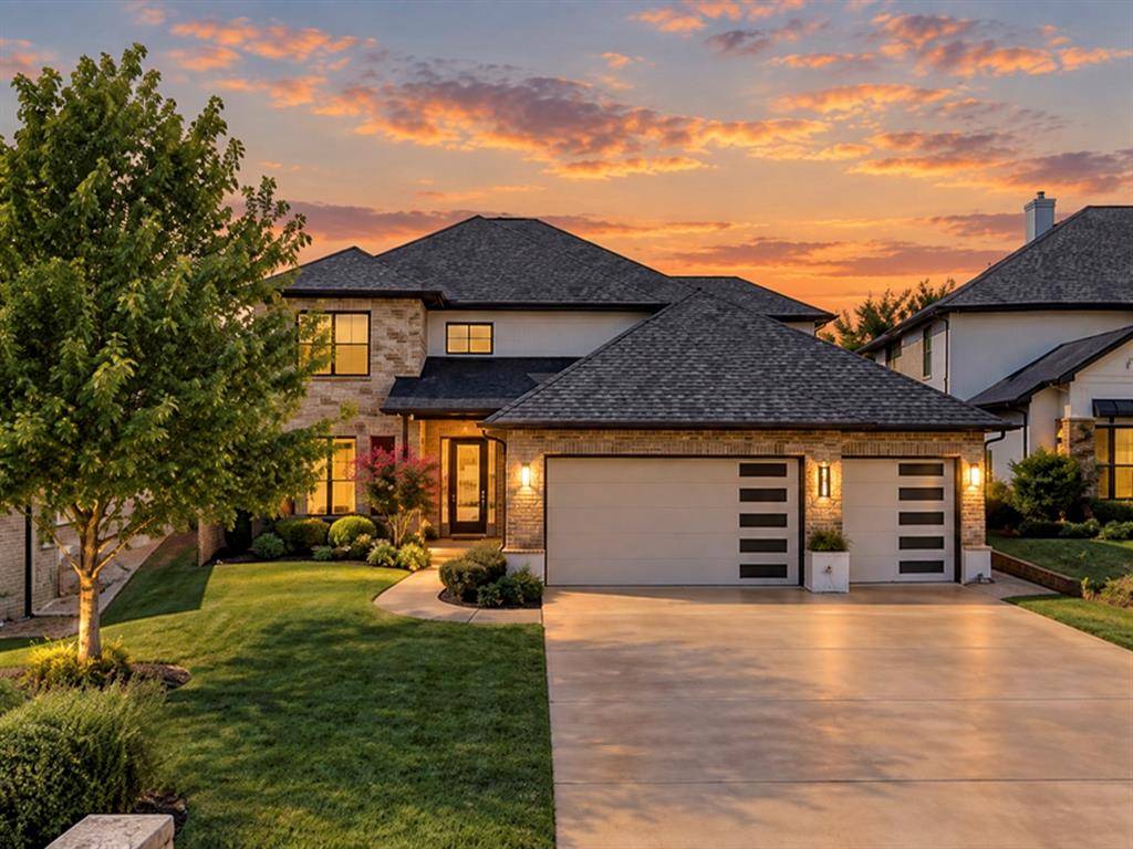 449 Saint Claire DR, Edmond, OK 73025