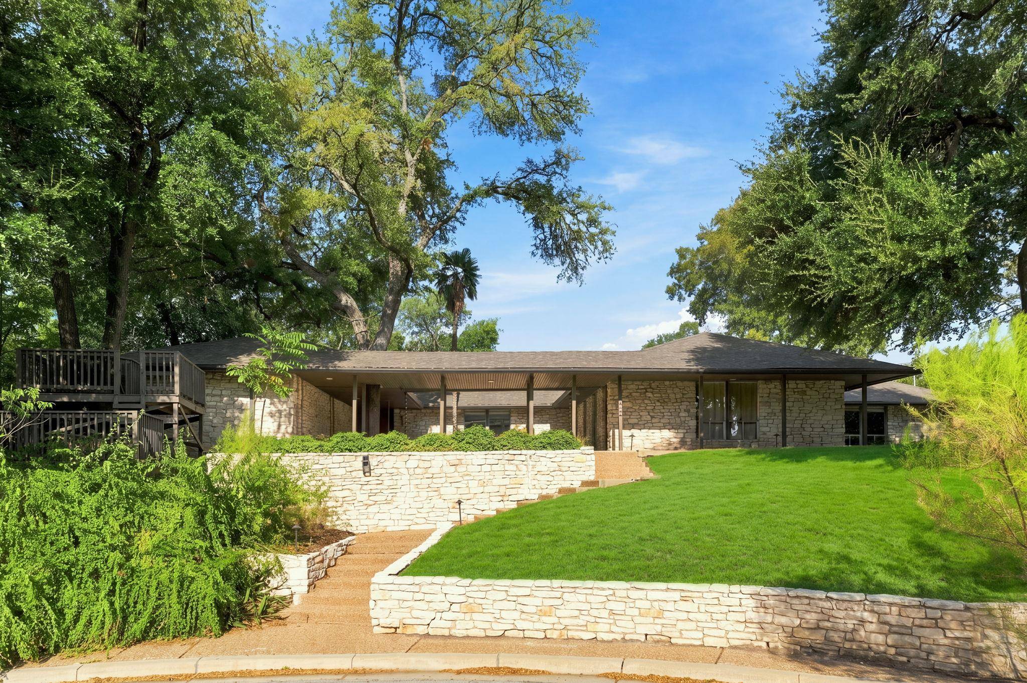 6102 Cherrylawn CIR, Austin, TX 78723